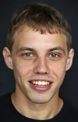 Антон Левин