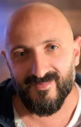 Карен Оганесян